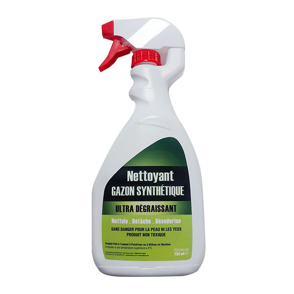 spray hygiène pour nettoyer la pelouse synthétique